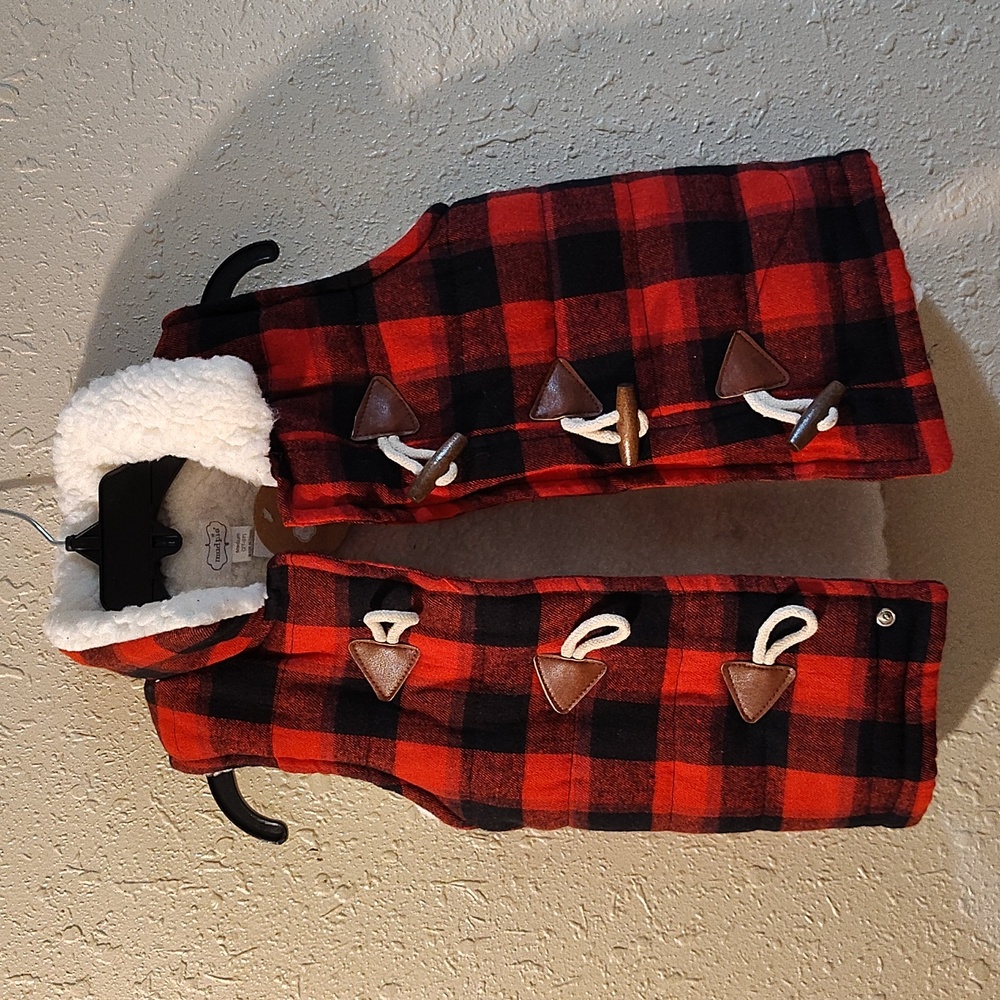 Mudpie Red and Black Plaid Vest with Toggle Closures Size M  (2t-3t)  NWT